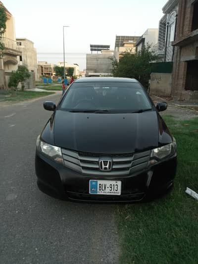 0333-8975402Honda city 1.3 Total genuine antique  car. .