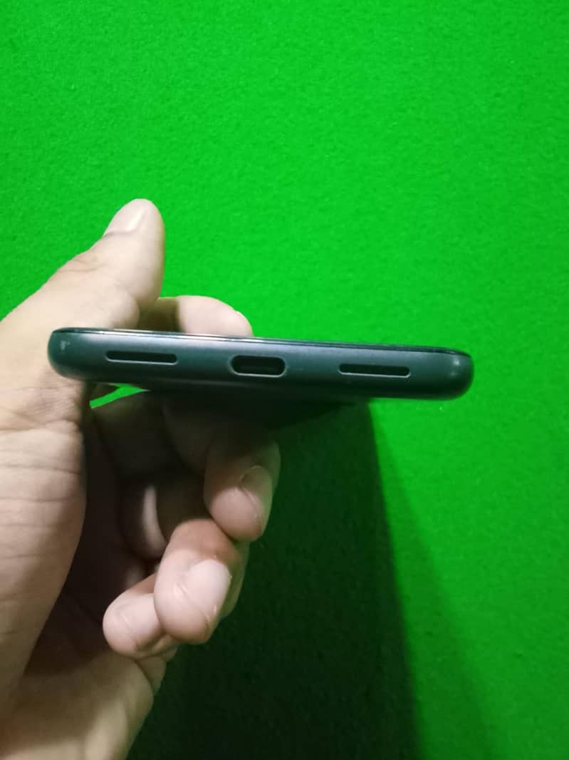 Google Pixel 5a 0