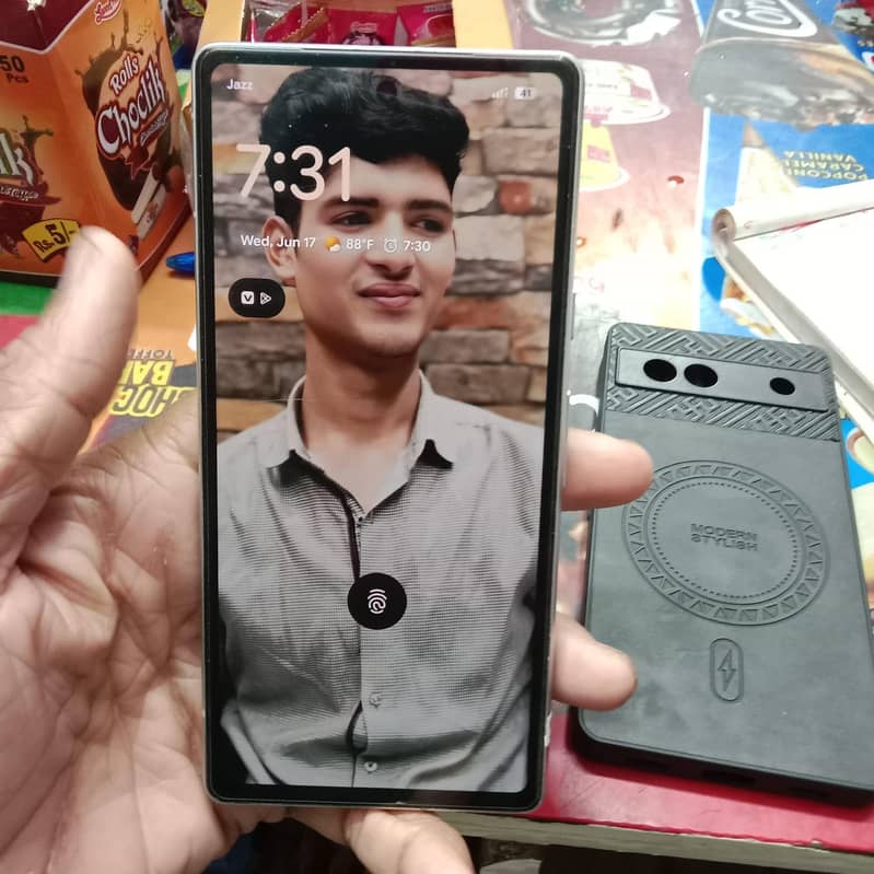 Google Pixel 7a 2