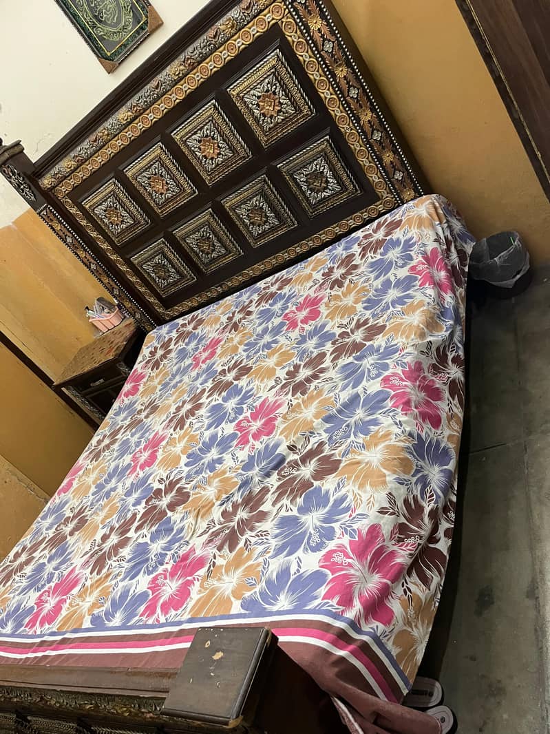 bed set with dressing table and side table 5