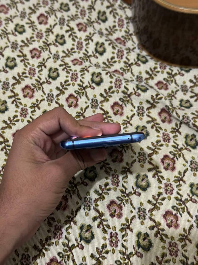 One Plus 7T 6