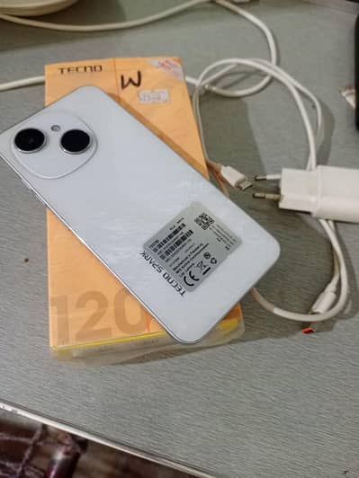Tecno Spark Go1