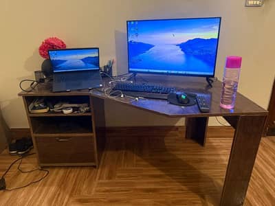 Good Quality Table For Sale