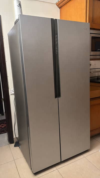 Haier Side-by-Side Refrigerator / Freezer