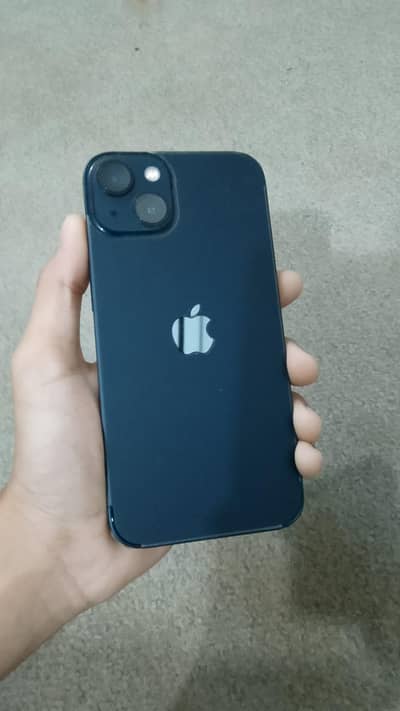 Apple iPhone 13