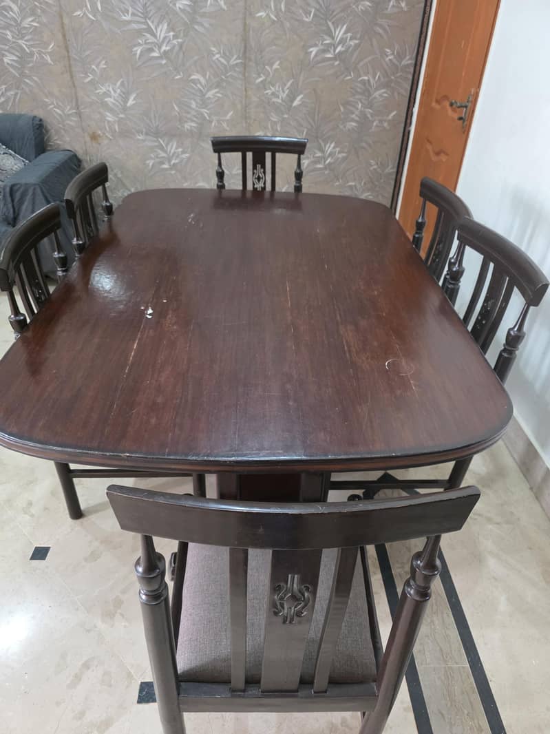 6 seatee Dining Table 0