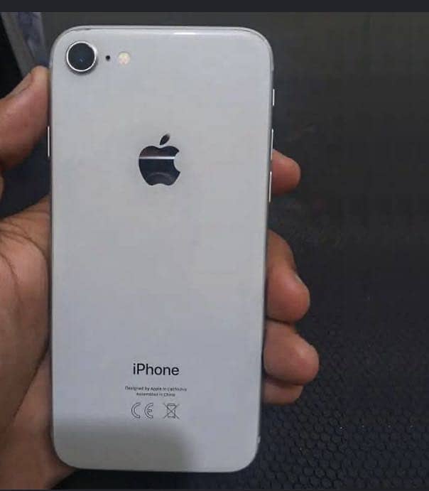 Apple iPhone 8 0