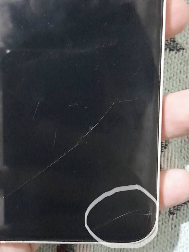 Apple iPhone 12 6