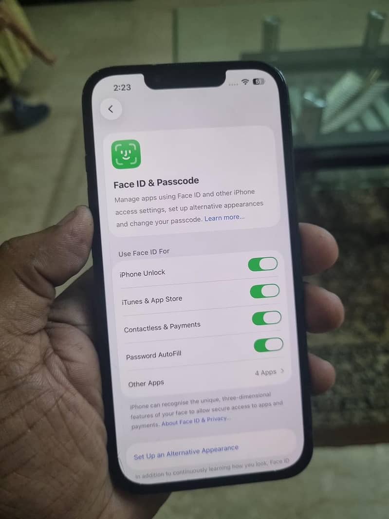 Apple iPhone 13 6