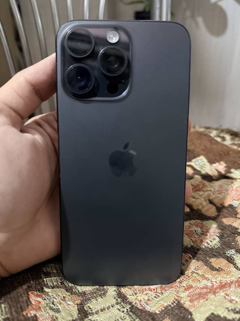 15 pro max 0