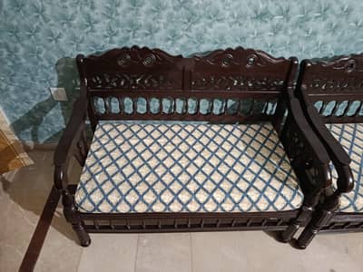 Solid Wood Sofa Set – Premium Quality – 7 Seater – Excellent Condition