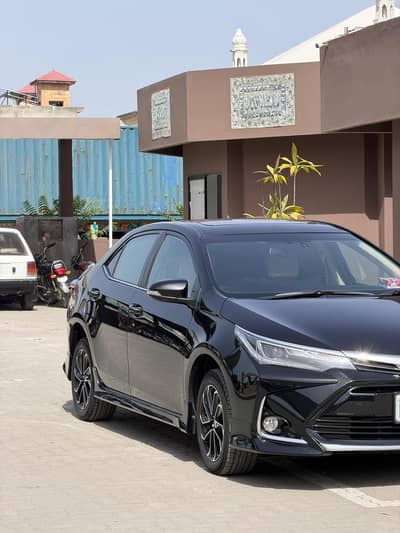 Toyota Corolla Altis 2024