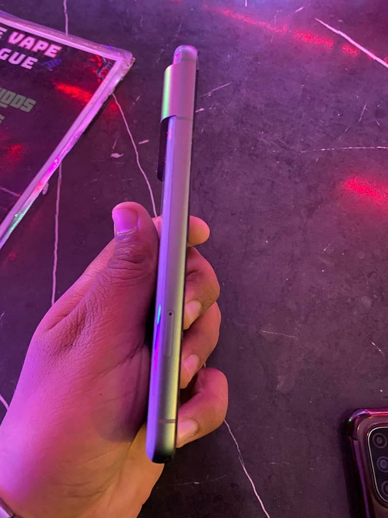 Google Pixel 8 2