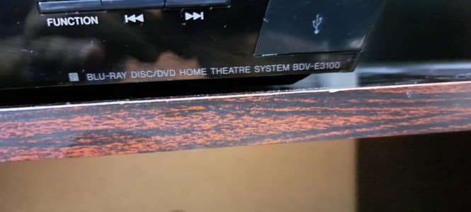 Sony 5.1 Home theater BDV E3100