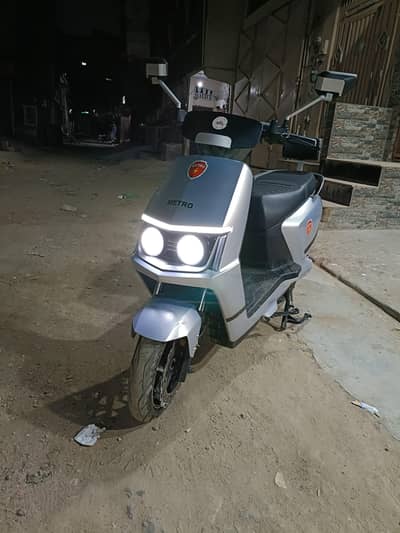 Metro electric bike M6 portable battery