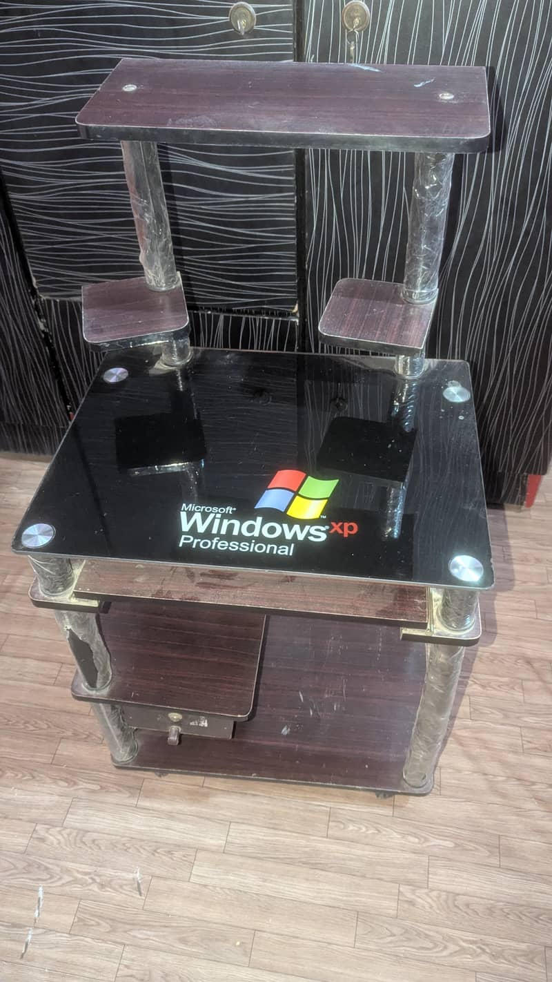 computer table 1