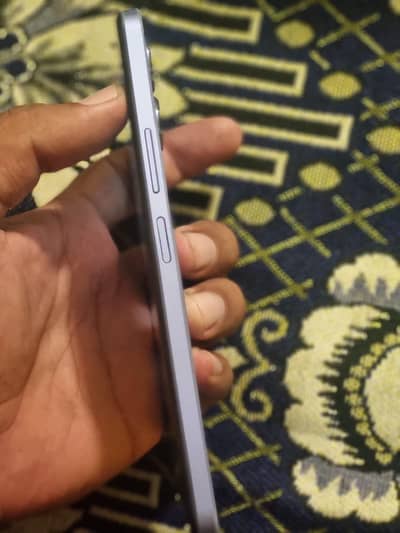 Vivo Y17