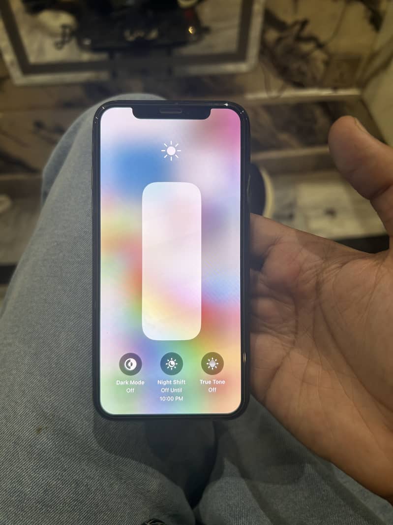 Apple iPhone X 4