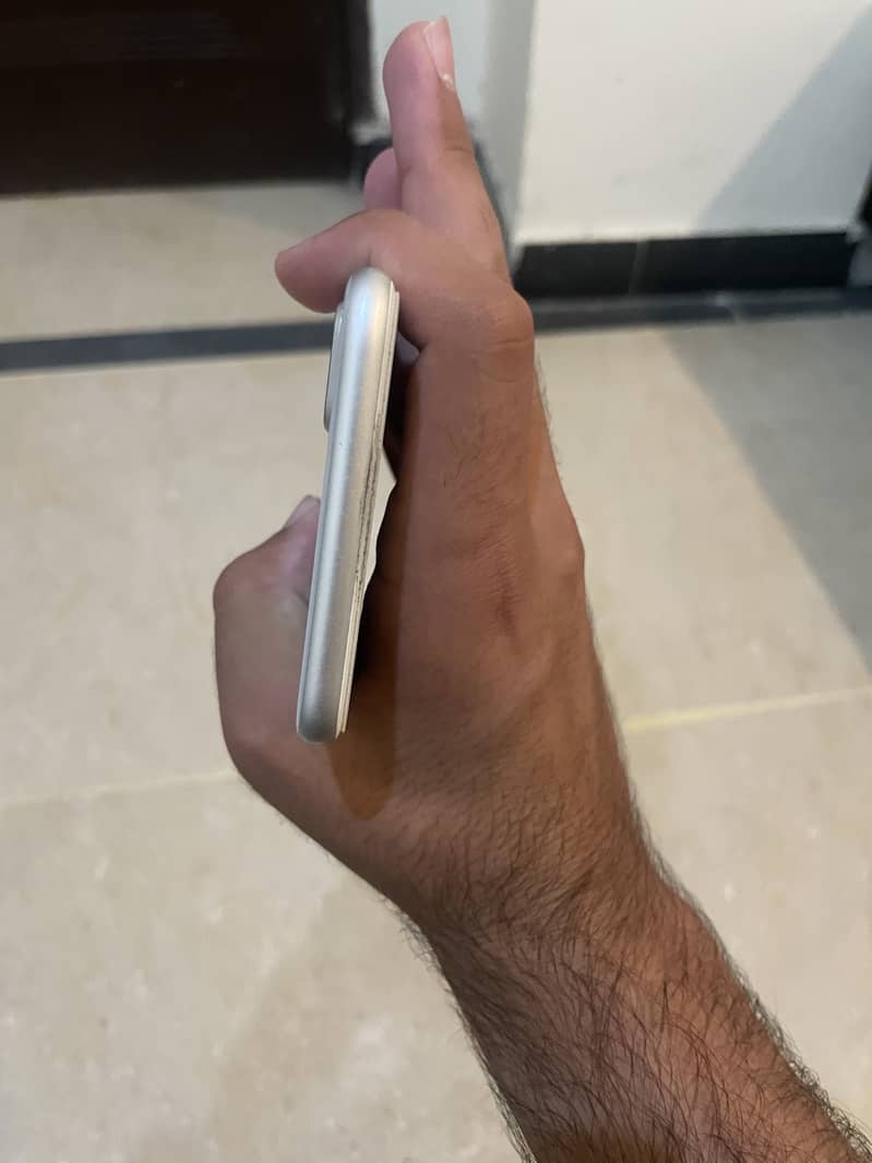 Apple iPhone 8 Plus 6