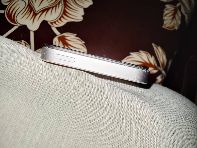 Apple iPhone 5s 4