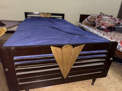 Palang Bed
