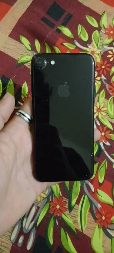 Apple iPhone 7