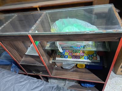 Shop Counter with Glass Top & Shelves