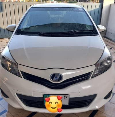 Toyota Vitz 2013