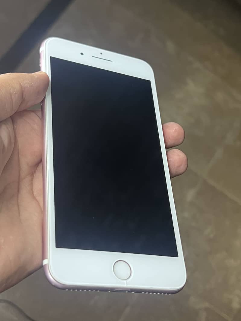 Apple iPhone 7 Plus 2