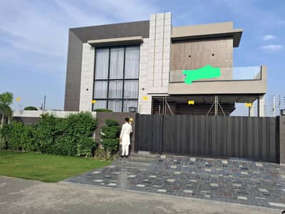 1 KANAL ELEGANT AND SEMI FURNISHED SUPER HOT LOCATED BUNGALOW IS AVAILABLE IN THE BEST BLOCK OF DHA LAHORE.