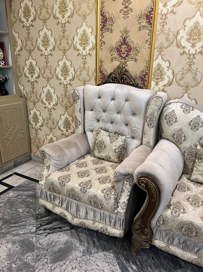 5 seater sofa 7