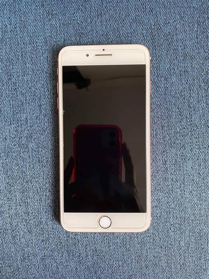 Apple iPhone 8 Plus 3