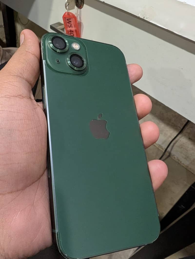 Apple iPhone 13 2