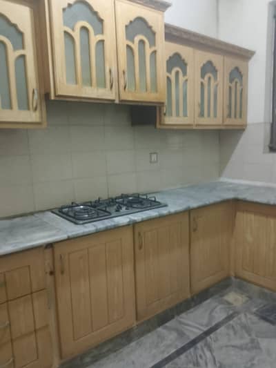 5 Marla first floor with all facilities &Mumty
