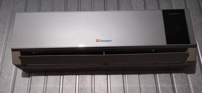 dawlance 1 ton new condition
