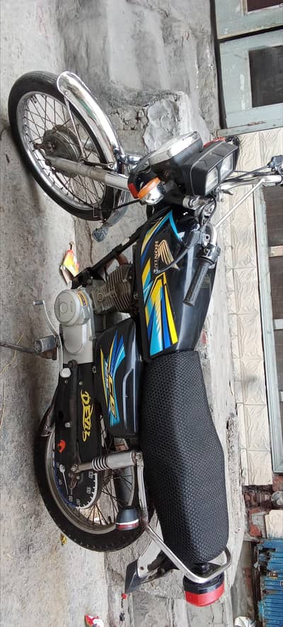 FULLY LUSH HONDA CG 125 MODEL 2016 ARJENT SEAL
