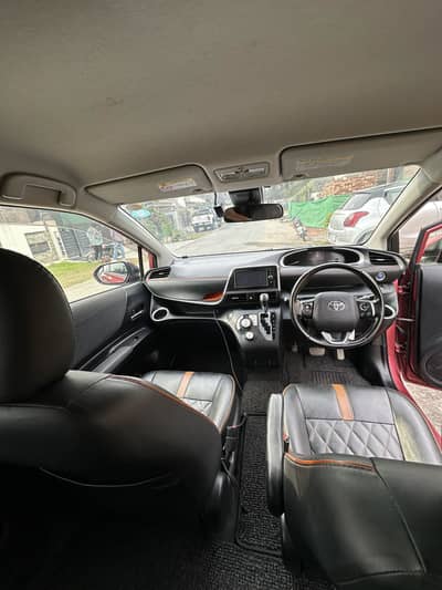Toyota Sienta 2022