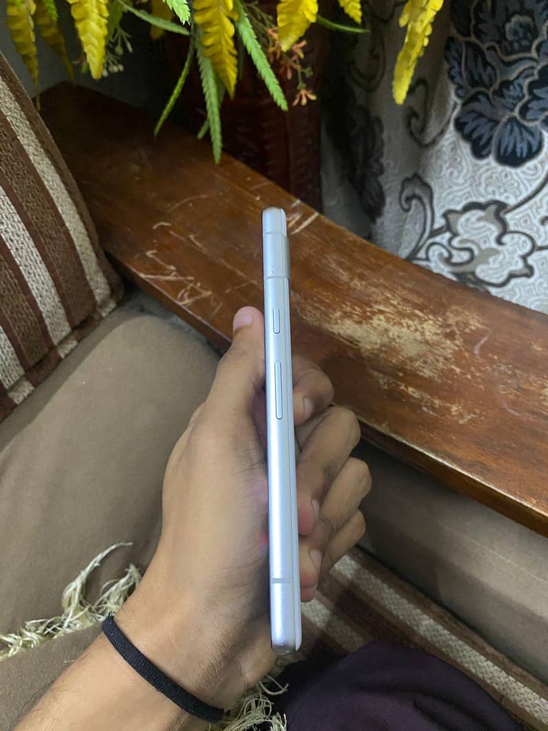 Google Pixel 7a 1