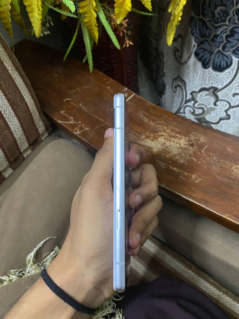 Google Pixel 7a 3