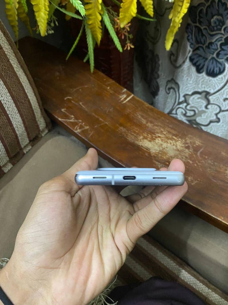 Google Pixel 7a 4