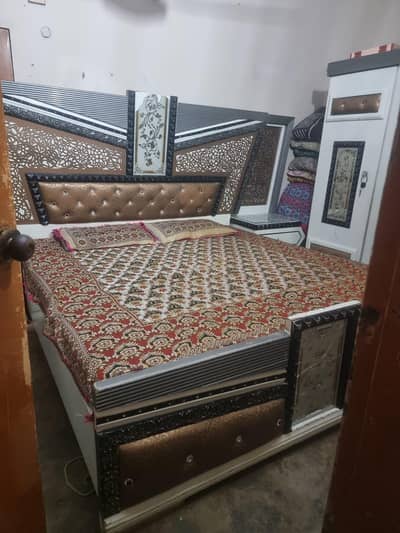 Bed ,Almari, Dressing