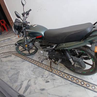Yamaha YB 125Z-DX in Mint Condition