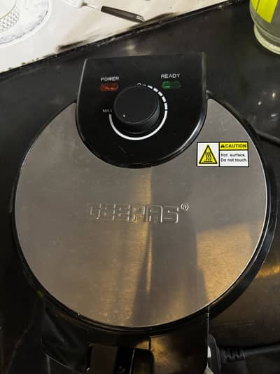 Geepas Roti Maker