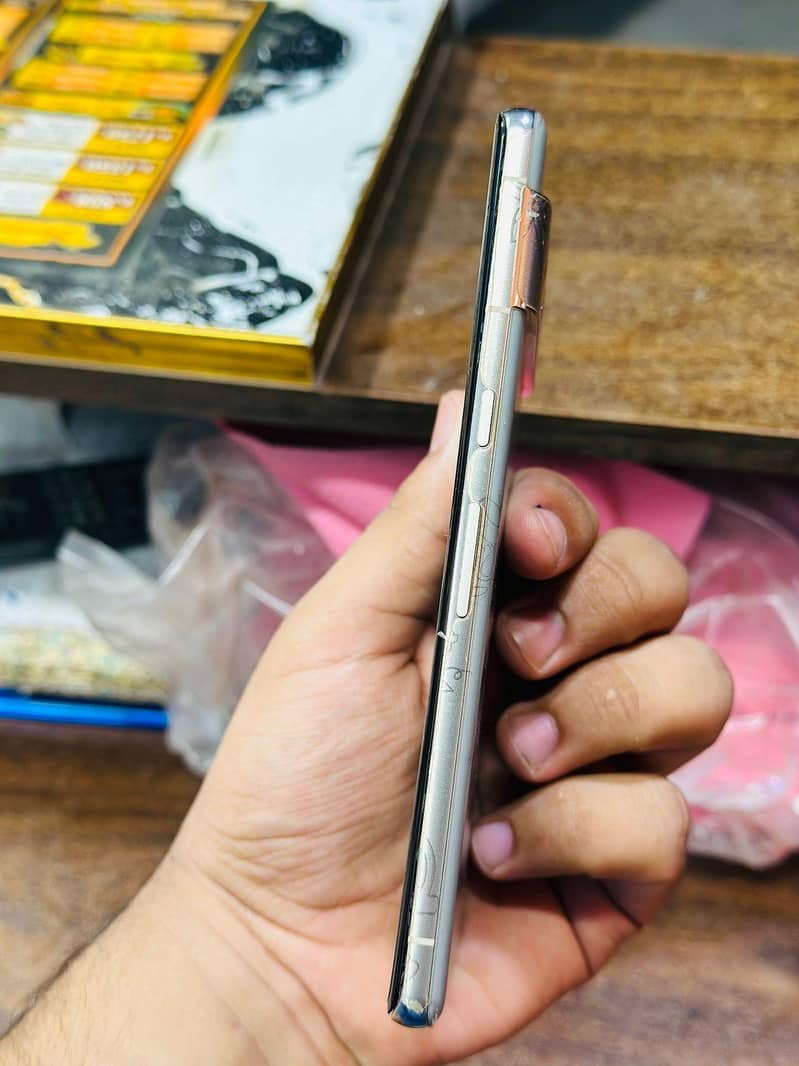 Google Pixel 7 Pro 4