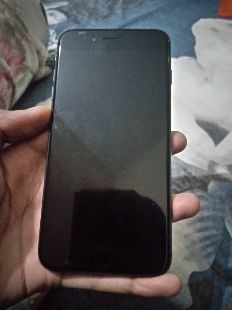 Apple iPhone 8 Plus 5