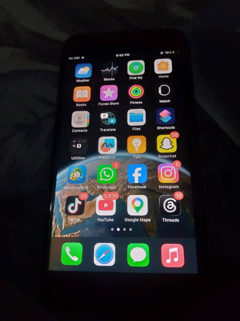 Apple iPhone 8 Plus 8