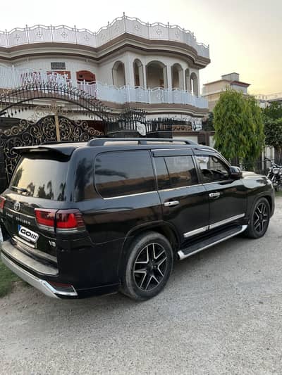 Toyota Land Cruiser 2004