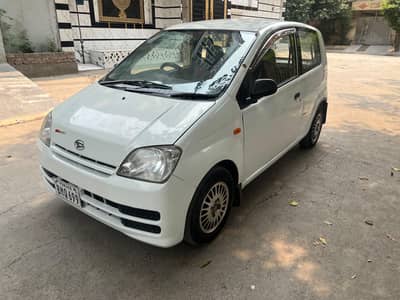 Daihatsu Mira 2012
