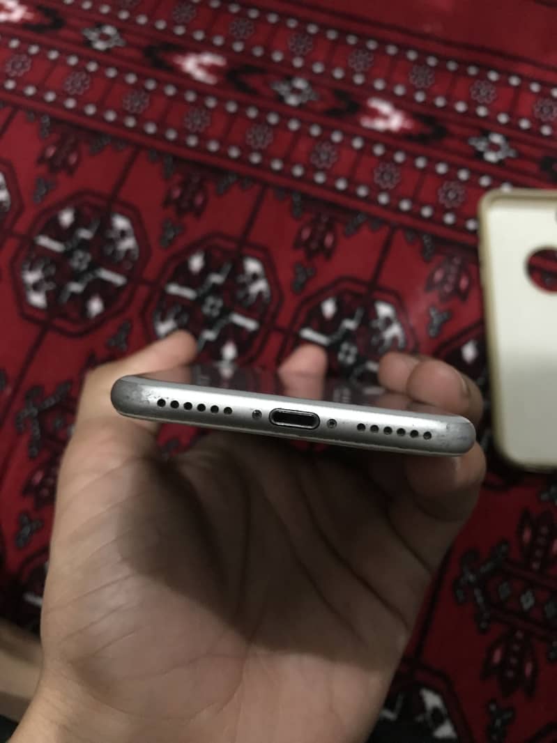 Apple iPhone 7 5