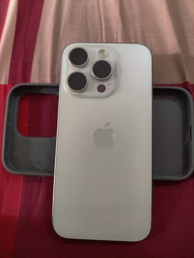 Apple iPhone 15 Pro